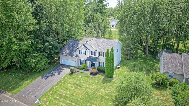 82 Jessica Lane, Niskayuna, NY 12309