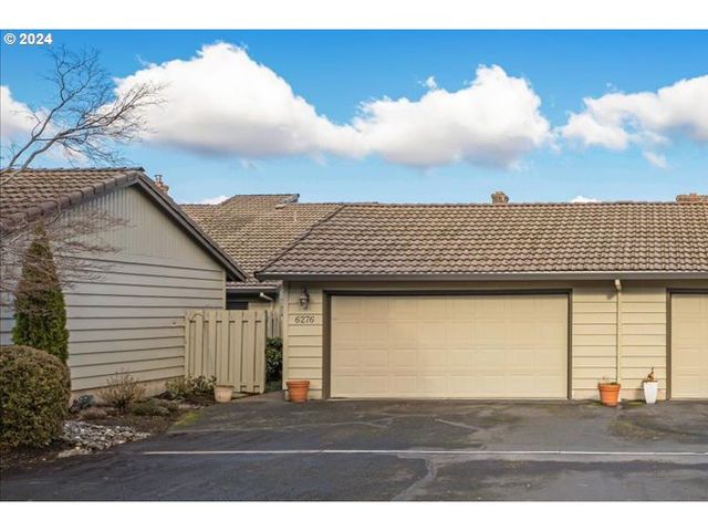 6276 Preakness Dr, West Linn, OR 97068
