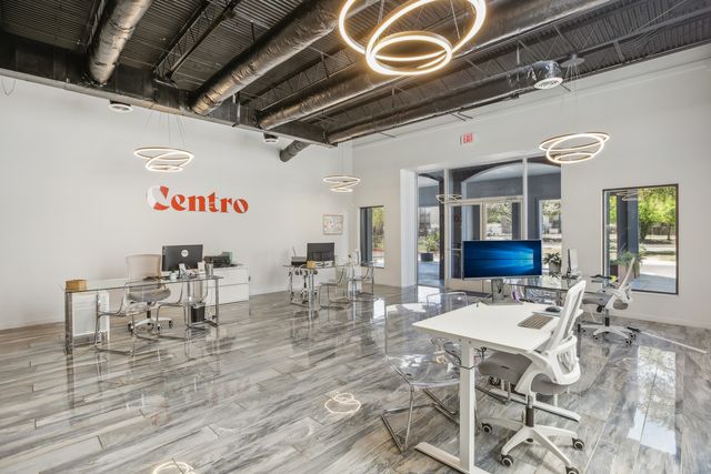 824 Camino La Costa #C403, Austin, TX 78752