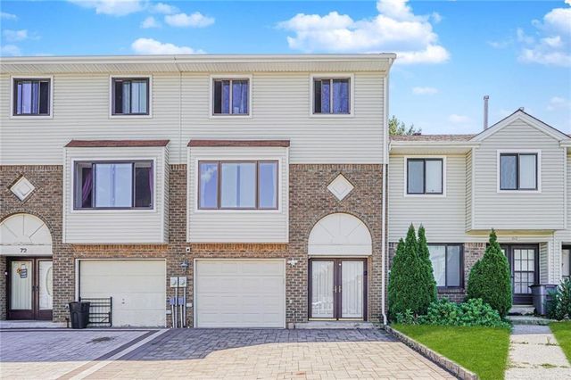 70 Redwood Loop, Staten Island, NY 10309