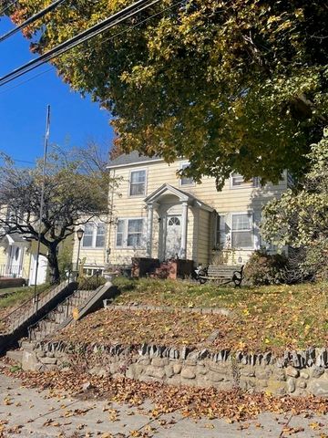 653 Lowell St, Lawrence, MA 01841