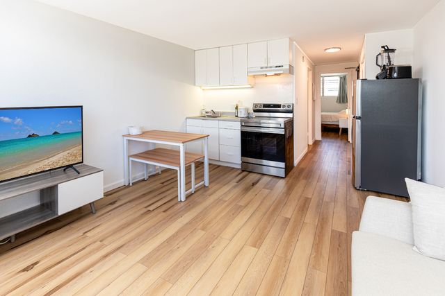 2211 Ala Wai Blvd #1711, Honolulu, HI 96815