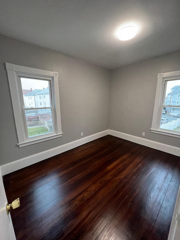 480 Bolton St #2, New Bedford, MA 02740