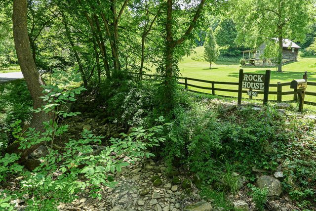 4407 Rich Patch Rd, Covington, VA 24426