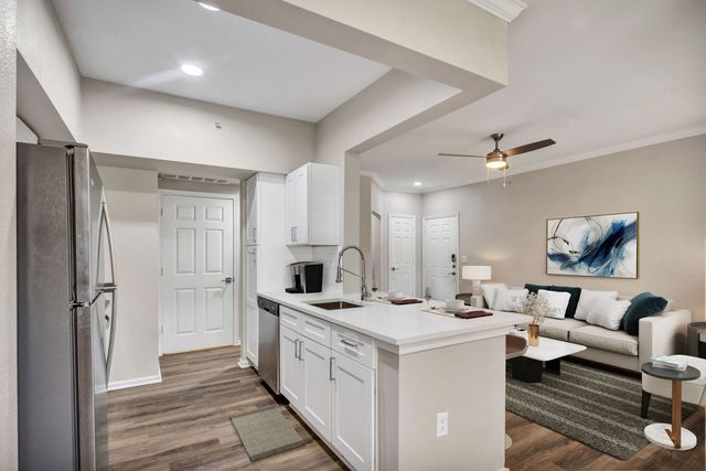 2000 S  Lakeline Blvd #817, Cedar Park, TX 78613