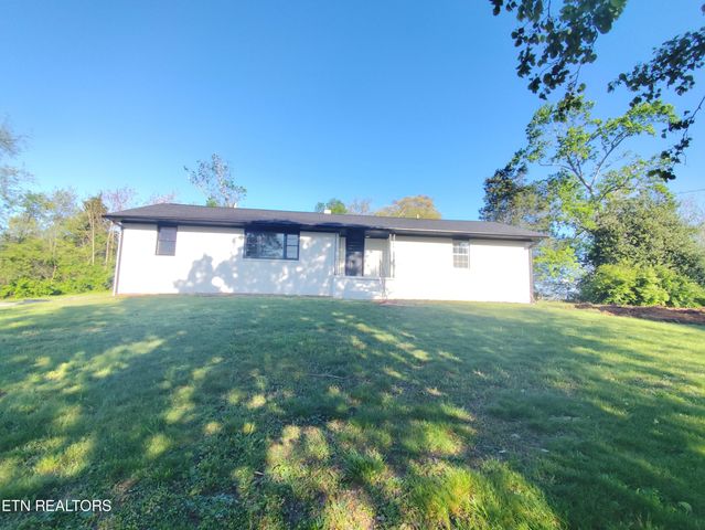 1121 Mabry Hood Rd, Knoxville, TN 37932