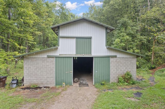 2410 Half Hill Rd, Bethel, OH 45106