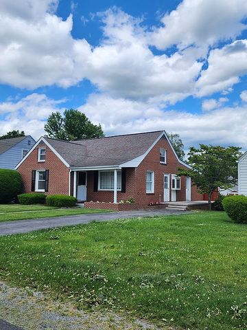 108 Allen St, Narrows, VA 24124