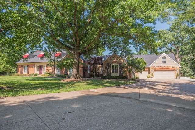 4 Fair Oaks, Moberly, MO 65270
