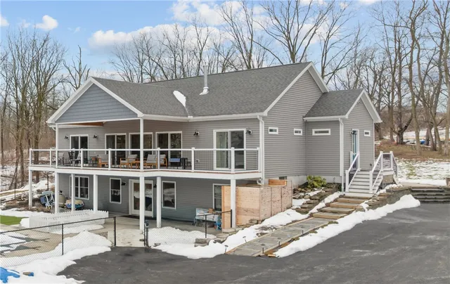 162 Old State Rd, Penn Yan, NY 14527