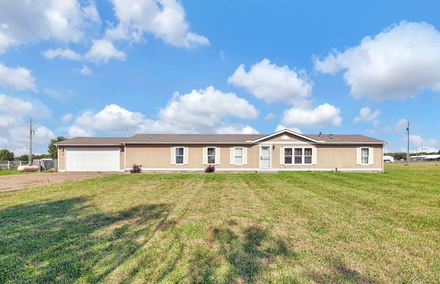 1734 SW 92nd Ter, Augusta, KS 67010