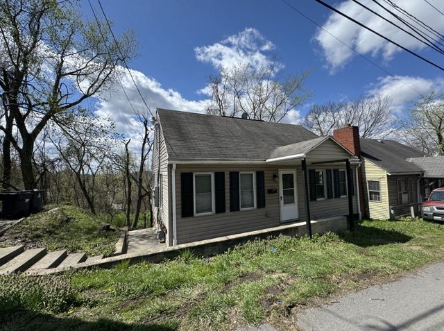 980 Willey St, Morgantown, WV 26505