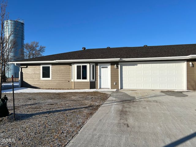 514 13th St   NW, Valley City, ND 58072