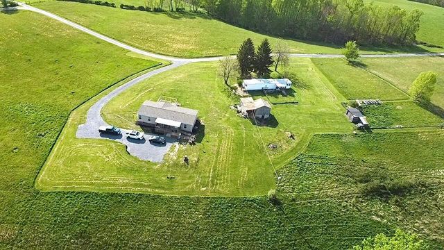 1511 Sunset View Rd, Peterstown, WV 24963