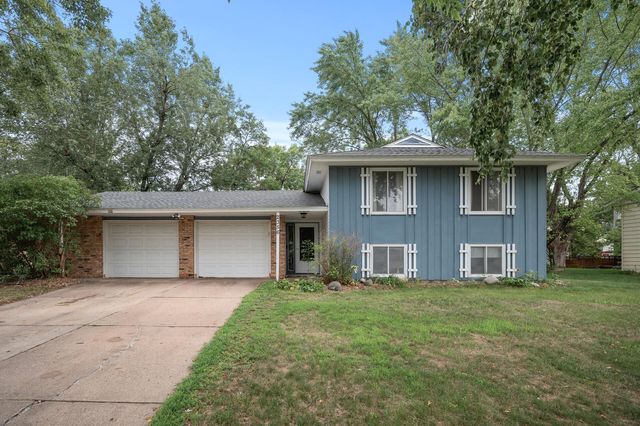 2356 106th Ave NW, Coon Rapids, MN 55433