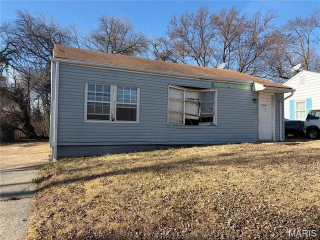 317 Mueller Ave, Saint Louis, MO 63135