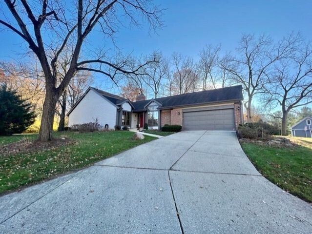 5329 Hawks Point Rd, Indianapolis, IN 46226