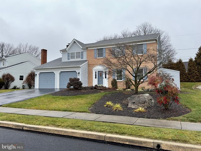 2613 Whittier Ave, Sinking Spring, PA 19608