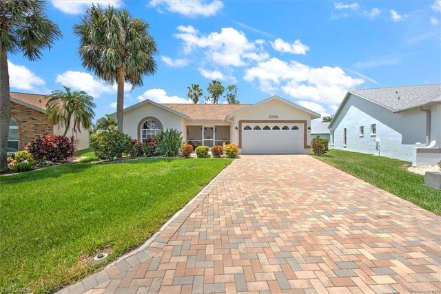 17615 Date Palm Ct, North Fort Myers, FL 33917