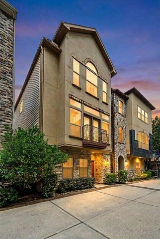 562 Bomar St, Houston, TX 77006