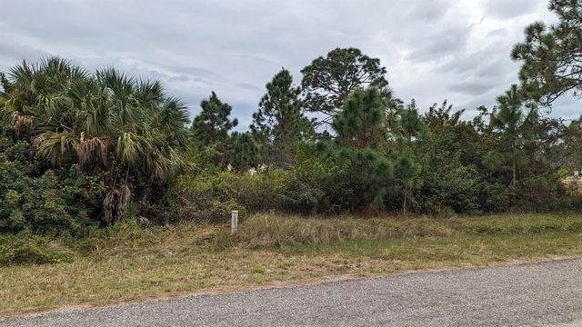 107 Colonial Ave #10, Crescent City, FL 32112