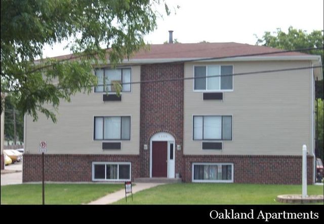 3300-3312 Oakland Rd NE #3312-06, Cedar Rapids, IA 52402