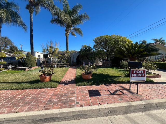 738 Glengrove Ave, Glendora, CA 91740