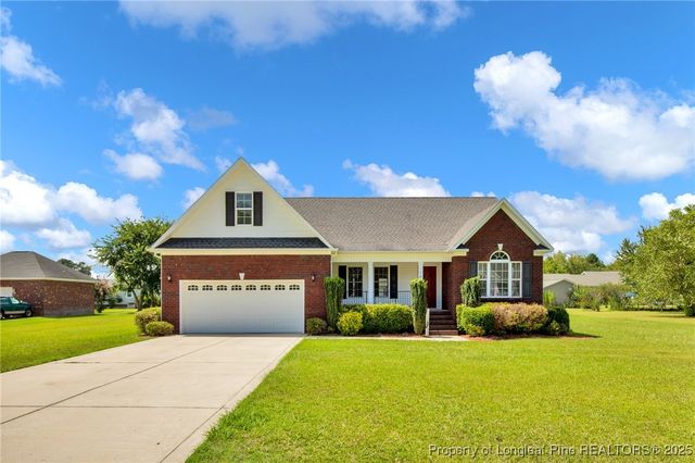 708 Brookfield Dr, Pembroke, NC 28372