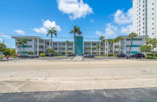 419 Golden Isles Drive #107, Hallandale Beach, FL 33009