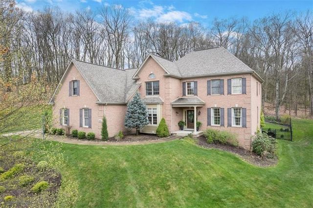 341 Steeplechase Dr, Cranberry Township, PA 16066