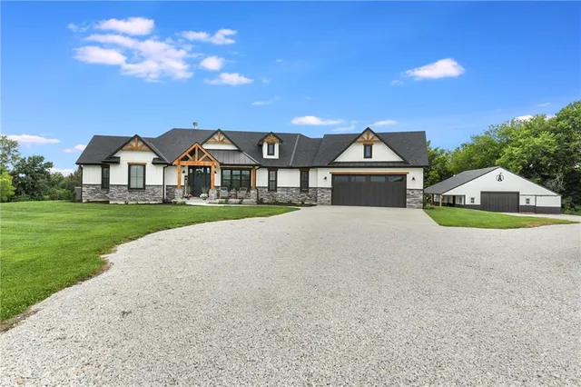 4023 Highway 131, Odessa, MO 64076