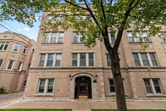 3253 W  Olive Ave #2W, Chicago, IL 60659