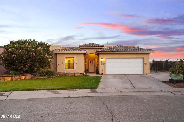 703 Arcy St, Sunland Park, NM 88008