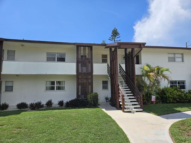 245 Center Rd #211, Venice, FL 34285
