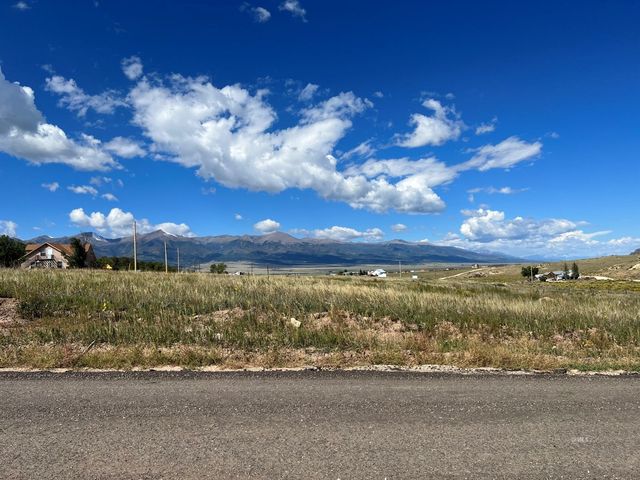 Emery St, Silver Cliff, CO 81252