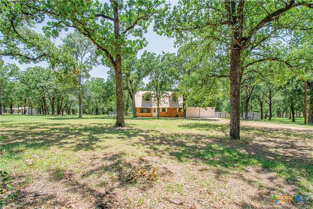 703 Goetz Rd, Cameron, TX 76520