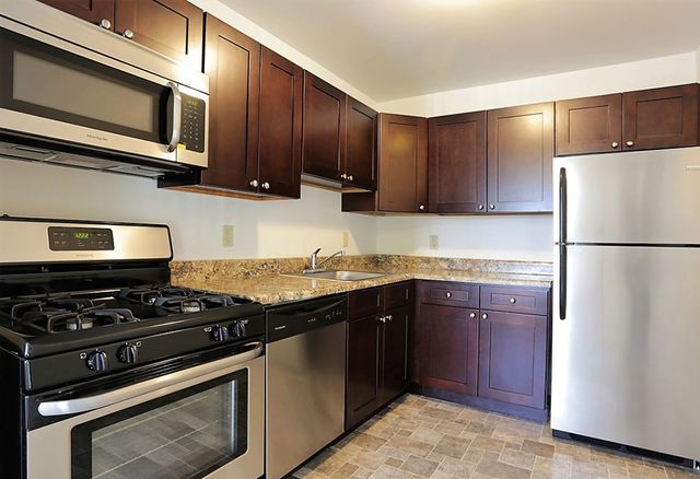 2000 Maplewood Dr #QUEE308K, York, PA 17403