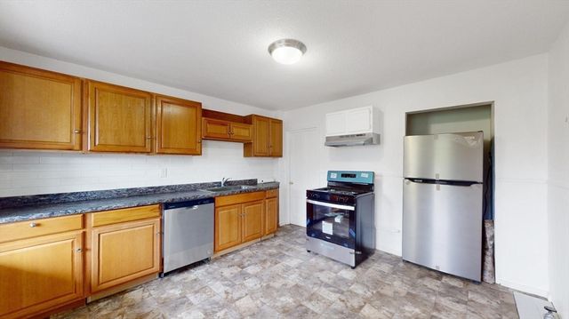 3 Bedroom Apartment For Rent Lowell Ma