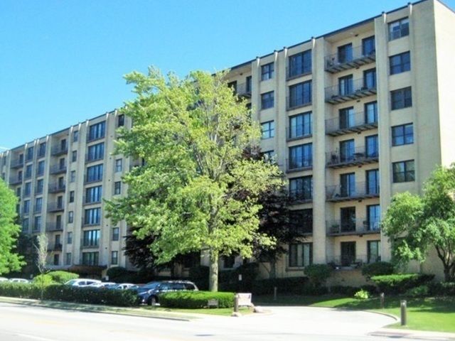 4601 W  Touhy Ave #415, Lincolnwood, IL 60712
