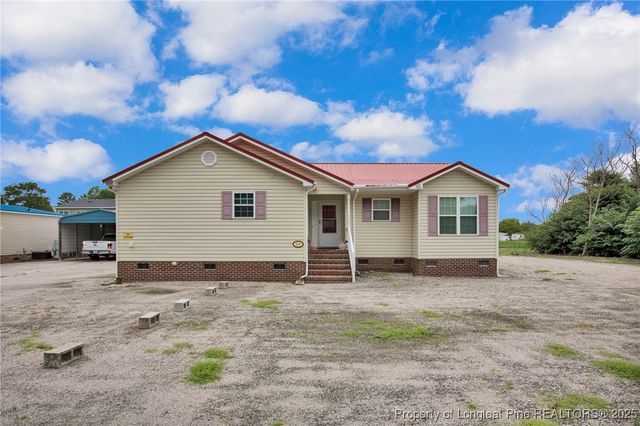 314 1st St, Pembroke, NC 28372