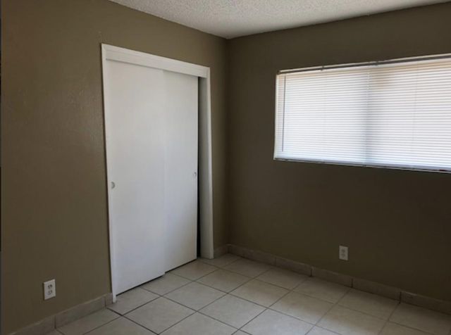 307 Beale Ave  #307, Bakersfield, CA 93305