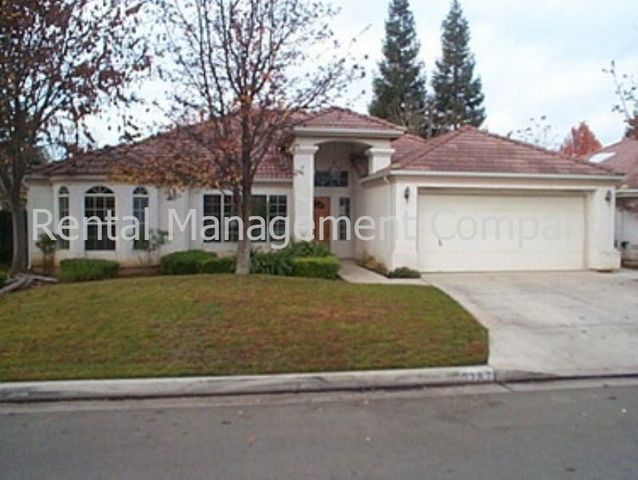 6287 N  Marty Ave, Fresno, CA 93711