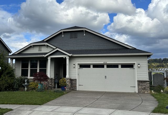 10748 SE Black Tail Rd, Happy Valley, OR 97086
