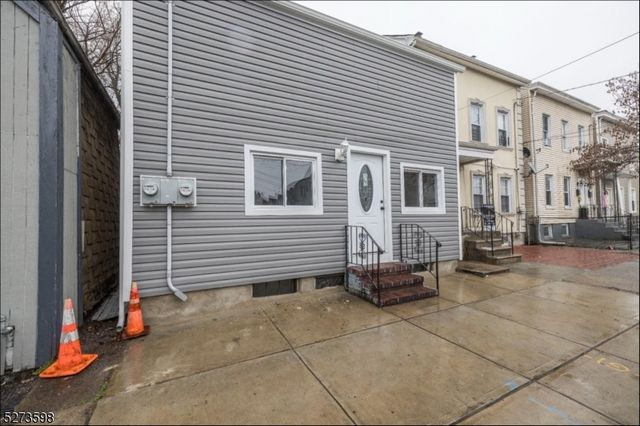 49 Sassafras St, Paterson, NJ 07524