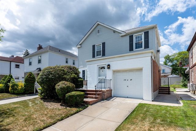 7548 195th Street, Flushing, NY 11366