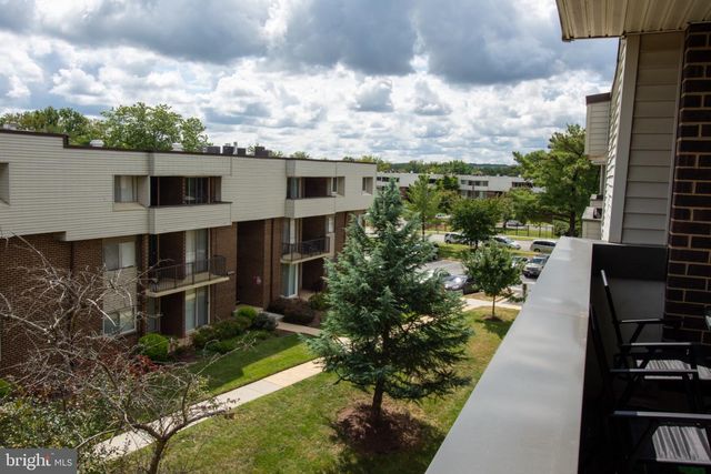 10202 Prince Pl #2-303, Upper Marlboro, MD 20774