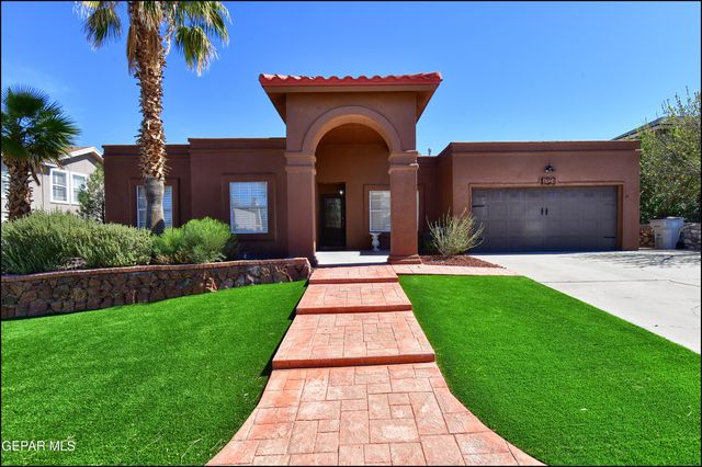 1424 Rainbow Ridge Dr, El Paso, TX 79912