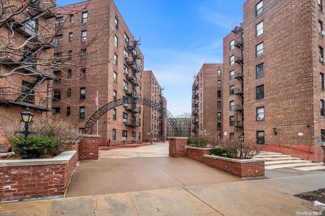 83-75 Woodhaven UNIT LB2, Woodhaven, NY 11421