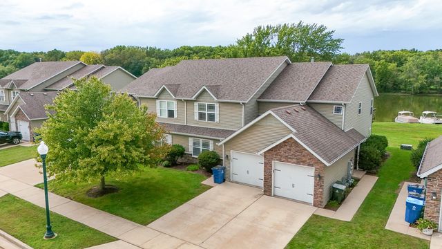 1721 W  River St, Dixon, IL 61021