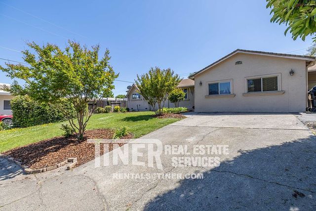8308 Maverick Ct, Fair Oaks, CA 95628